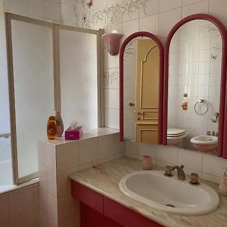 Alojamento de Acomodação e Pequeno-almoço Casa Giovanna *
